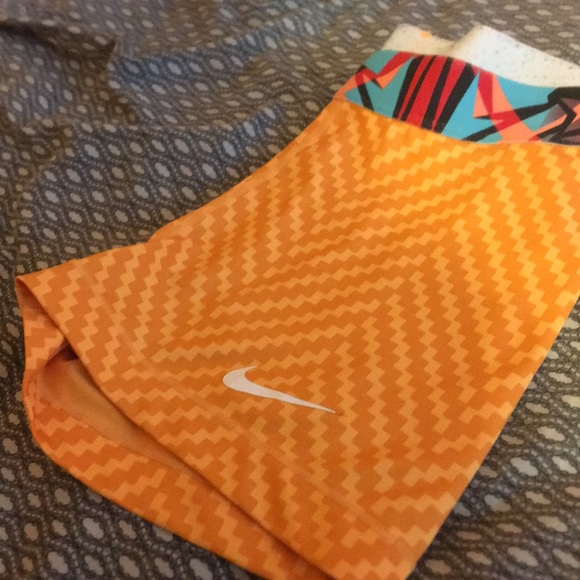 Nike pro orange - Picture 3 of 3